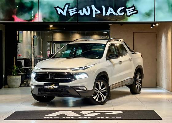 FIAT TORO 2.0 16V TURBO DIESEL VOLCANO 4WD AT9 FIAT TORO 2.0 16V TURBO DIESEL VOLCANO 4WD AT9